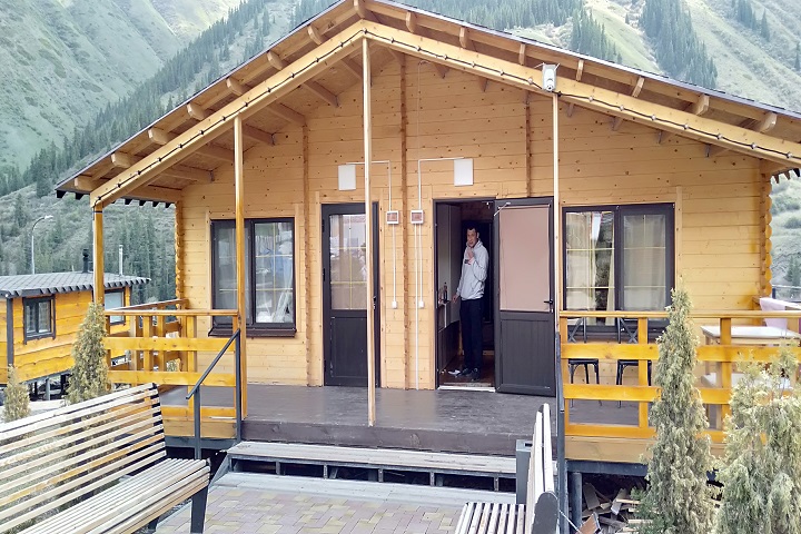 Гостиница Tau Kolsay